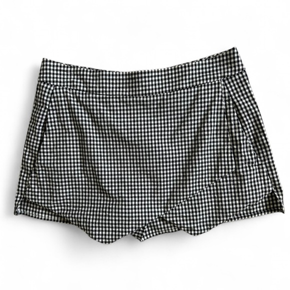 Aqua Pants - AQUA Gingham Illusion Skort Skirt Shorts Black White Checkered Preppy | Medium